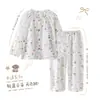 Pijama cárdigan de algodón con estampado de nubes de dibujos animados para niñas, un conjunto lindo y holgado de dos piezas para niñas, adecuado para primavera y otoño