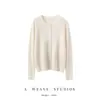 Cardigã de renda com botões de pérola e gola redonda, 100% cashmere, estilo francês, macio e confortável, com um design delicado e elegante que lembra Chanel