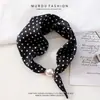 Collar de Perlas de Anacardo de Gama Alta Bufanda de Seda para Mujer Bufanda Delgada de Primavera y Verano Hebilla Magnética Cadena para Clavícula Bufanda Cuadrada Pequeña Nueva Versátil