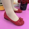 Zapatos Casuales Retro de Piel Suave Antideslizantes para Mujer Primavera y Otoño 2026 Nuevo Modelo Zapatos de Piel Resistentes al Desgaste con Suelas Suaves y Zapatos Cómodos Estilo Mamá