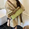 Bolso de Axila Retro de Gamuza de Gama Alta 2025 Otoño e Invierno Nueva Moda Versátil Simple para Viajar al Trabajo Bolso de Hombro