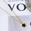 Novo japonês e coreano sorte de quatro folhas trevo pingente de nicho design colar de mulheres All-match High-end Jóias sem cor