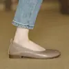 2026 Otoño Nuevos Mocasines Planos Franceses Suaves de Punta Redonda para Mujer Cómodos Suela Suave Slip-on Tacón Bajo Boca Baja Zapatos para Madre