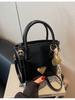 Bolsas de Alta Gama Transfronterizas para Mujer, Versátil para Primavera y Verano 2026 Nuevo Bolso Cruzado de Moda, Bolso Cubo Popular Estilo Coreano para Mujer