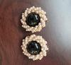 Pendientes de moda retro europeos y americanos de aleación chapada en oro, pendientes vintage de la serie Perla sin agujeros para las orejas para mujer.