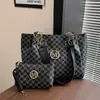Bolso de Viaje Grande de Moda y Estilo 2025 Primavera Nuevo Bolso de Mano Simple de Moda para Mujer Bolso Tote de Hombro