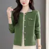 26 Ropa para Madres Otoño Invierno Nuevo Estilo Cárdigan para Mujeres de Mediana Edad Solapa Gruesa Suéter Ropa Exterior Top Tejido Chaqueta Corta
