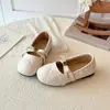 Novidade da Primavera Sapatos Planos Xadrez de Princesa para Meninas Maiores Sapatos de Couro Infantis para Vestidos Mary Janes Planos para Meninas Pequenas
