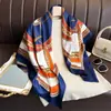 Bufanda Estilo Coreano Nueva Moda de Alta Calidad Estampada 90cm Bufanda Twill Letra Bufanda Cuadrada Grande Chal Protector Solar Pañuelo para la Cabeza Mujer