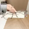 Gafas lisas de nuevo estilo M98011, versátiles y adecuadas para el uso diario, con monturas que bloquean la luz azul. Diseño casual, unisex, disponible como gafas transparentes o con lentes graduados