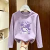 Camiseta de manga comprida para meninas, nova e estilosa para o outono de 2026, top infantil único e super fofo, camiseta básica de algodão puro com gola redonda