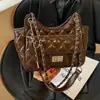 2026 Nuevo Bolso de Hombro Cruzado Versátil de Alta Gama Estilo Coreano Nicho para Mujer, Cadena con Patrón de Diamantes Moda para Viajes al Trabajo Bolso Bajo el Brazo