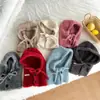 Sombrero y Bufanda Todo en Uno para Niños Qiunan Sombrero de Invierno Nuevo Logo de Letra Tejido Caliente para Bebé Bufanda para el Cuello y Gorro