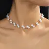 Uma Corrente Geométrica Elegante com Contas e Design Multicamadas, um Colar Elegante para Mulheres, Adequado para Reuniões Diárias e Festivais