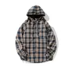 Camisa de Xadrez com Capuz de Manga Longa em Cor Contrastante Estilo Retro Americano para Homens, Estilo Primavera, Jaqueta Camisa Casual Solta Tendência para Casais