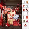 Decoração de quarto de casamento estilo chinês com arranjos florais em placa de KT, roupão de noiva para a sala de estar da nova casa ou hotel, adereços para fotos e personagens decorativos para felicidade