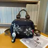 Bolsa de Moda Versátil para Mulheres 2025 Novo Modelo Bolsa Pequena Leve de Tecido Oxford Bolsa de Lona Feminina Bolsa Transversal Casual