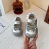 Zapatos Nuevos de Verano 2025 para Niños Niña Lindos Zapatos Casuales con Adorno de Encaje Estilo Coreano Moda Estilo de Moda Zapatos de Marco para Niñas