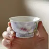Taza de té Arita-Yaki Redonda con Boca Redonda y Lirio Pintado a Mano Hermoso Lirio Pintado a Mano para Mujeres