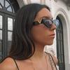 Gafas de sol ojo de gato triangulares V blanco y negro 2022 nueva moda europea y americana pasarela gafas de sol de montura pequeña gafas de sol para mujer