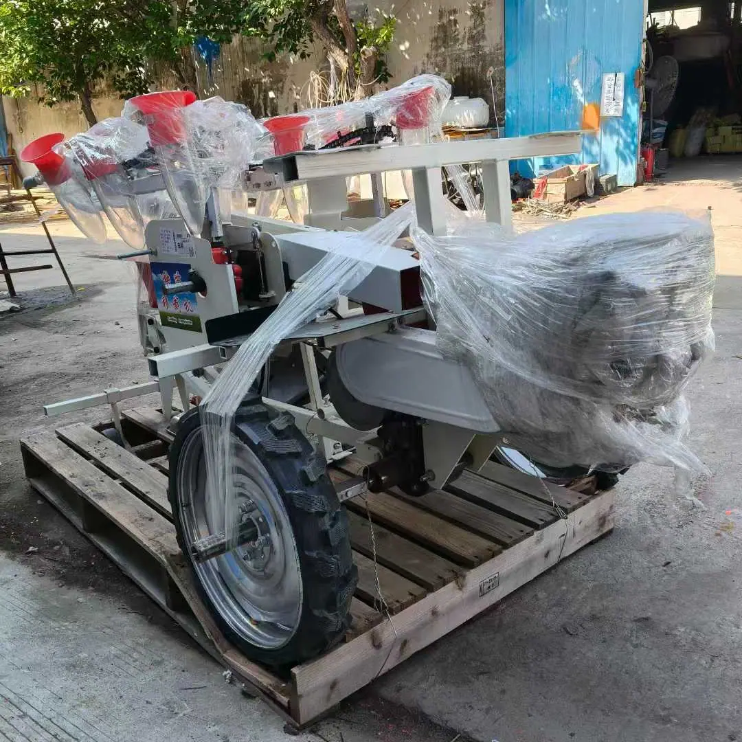 新款自走式两行移栽机 6