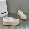 Sapato de Pescador Tecido de Palha Branco Almofada Aumento de Altura Bolo de Arroz Sola Grossa 2026 Verão Fino Respirável Sapatos Brancos Pequenos Casuais Confortáveis Bai
