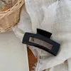 Cor de café com leite simples clipe de tubarão presilha de cabelo para mulheres parte de trás da cabeça coque presilha de cabelo tamanho grande placa presilha de cabelo acessório de cabelo presilha de cabelo