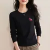 Año del Zodiaco Caballo Pequeño Bordado Caballo Pequeño 2026 Nuevo Rojo Ropa de Año Nuevo Camiseta de Manga Larga Camiseta Básica para Mujer Moderna