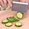 Cuchillo ondulado para patatas de diente de lobo de corte comercial multifuncional, cuchillo para cortar patatas Langya engrosado de grano profundo para uso doméstico, cuchillo elegante para patatas fritas