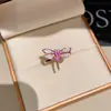 ¡Dijepersonalizado dorado claro! Collar con colgante de libélula y circonita, cadena para la clavícula de estilo dulce, accesorio versátil de diseño nicho al por mayor
