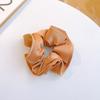 Anillo para el cabello de intestino grueso de alta gama francés, ins, anillo de intestino grueso de satén con botón de madera, cuerda para el cabello de temperamento, accesorios para el cabello coreanos