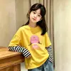 Ropa para niños, camiseta casual de manga larga de algodón puro, única y elegante para niñas, nueva colección de otoño 2026, top de aspecto de dos piezas moderno y casual