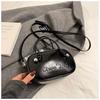 Bolso Pequeño Versátil Transfronterizo para Mujer 2026 Nueva Moda Bolso Tipo Bowling Texturizado Bolso Cruzado Simple de Gama Alta