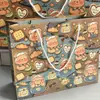 Bolsa de Regalo de Oso Mantequilla de Tela Vaquera Dibujada a Mano Bolsa de Almacenamiento de Papel Kraft Engrosada de Gran Capacidad Bolsa Tote Esencial para Regalo