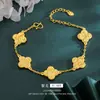 Pulsera de Oro Arena Vietnamita Hielo Triturado Cinco Flores Trébol de Cuatro Hojas Adecuada para Moda Viajero Combinación Versátil Pulsera de Hielo Triturado de Gama Alta