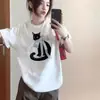 Camiseta Blanca de Manga Corta con Estampado de Gato Blanco de Seda de Leche para Mujer 2026 Nuevo Verano Holgada Estilo Coreano Top