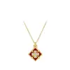 Artículo popular en Xiaohongshu: Pulsera de trébol de cuatro hojas con múltiples flores en color oro arena, estilo vintage de lujo ligero con un toque de alta gama, mismo estilo que el collar de flores de Zhao Lusi