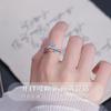 Venta Caliente Anillo de Dedo Índice de Espuma de Sirena Lujo Ligero Diseño de Nicho Anillo Abierto de Diamantes Cola de Pez Alto Sentimiento Elegante