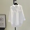 Camisa Blanca de Bolsillo Doble, Corta por Delante y Larga por Detrás, para Mujer, Colección Primavera y Otoño 2026, Estilo Coreano, Holgada, Adelgazante, Artística, Casual, de Moda