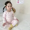 Traje de Outono e Inverno Espesso Sem Ossos com Roupas de Outono e Calças Compridas para Crianças Porquinho Feliz, Meninos e Meninas Bebês, Suéter de Algodão Cartoon Lixado