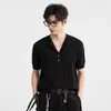 Nova Camiseta Casual de Verão com Gola Henly Malha de Manga Curta Masculina Design em Malha de Trança Camiseta Slim Fit Retrô