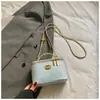 Moda Tendencia Primavera 2026 Elegante Sencilla y Chic Bolso Cruzado de un Solo Hombro Bolso de Mano Bolso Cuadrado Pequeño para el Trabajo y los Viajes