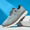 Zapatos de hombre estilo británico 2023 verano transpirables zapatillas malla tejida fly zapatos de hombre transfronterizos talla grande 48 yardas zapatillas para correr