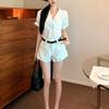 Camisa Branca da Moda com Decote V de Manga Curta para Mulheres, Conjunto Elegante Estilo Resort de Verão, Conjunto de Duas Peças com Shorts Casuais de Perna Larga
