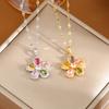 Collar Femenino Celebridad Cibernética Flor de Zirconia Pétalo Giratorio Nicho Lujo Ligero Simple Nuevo Estilo Diseño Colgante Elegante Acero de Titanio Artículo