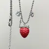 Cadena de Suéter de Fresa Berry Troubles Pinza para el Cabello Pendientes Collar Diseño Lindo Dulce Nicho Japonés y Coreano