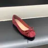 Sapatos Femininos Single Confortáveis, Estilo Ballet, Sola Macia, Aumento Interno de Altura, Camurça, Laço Delicado, Modelo Novo 2026, Versátil