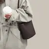 Bolso Cubo 2026 Otoño e Invierno Nuevo Estilo Piel Genuina Bolso de Mujer Bolso de Hombro de Gama Alta Bolso de Nicho para Mujer Bolso Cruzado de Hombro de Piel de Vaca