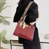 Bolsa Vermelha de Luxo Bolsa Platina Feminina Elegante Bolsa de Noiva Grande Capacidade Leve Luxo Bolsa de Mãe Exquisita Bolsa de Casamento Presente