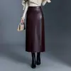 Moda Temperamento Versátil Para Ir al Trabajo Falda de Cuero de Longitud Media Mujer 2026 Otoño Nuevo Cintura Alta Adelgazante Simple Falda Recta de Cuero PU